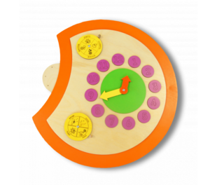 Настенный игровой модуль в виде части гусеницы-времени - fgospostavki.ru - Югорск