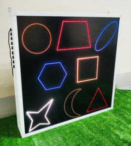 Панель интерактивная со светящимися цветными фигурами - fgospostavki.ru - Югорск