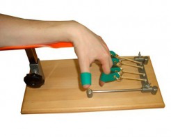 Настольный тренажер "Сгибание-разгибание пальцев" - fgospostavki.ru - Югорск